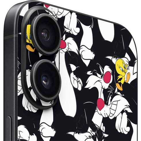 Looney Tunes Sylvester and Tweety Super Sized iPhone 16 Plus Skin